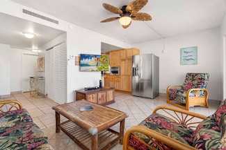 75-5719 Kona Plaza Unit 203, Kailua-Kona, HI 96740