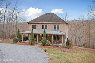 348 Witherspoon Dr, Smithville, TN 37166