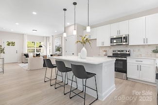 8900 Potomac Blvd, Charlotte, NC 28216