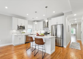41 Graham St Unit 2, Jersey City, NJ 07307