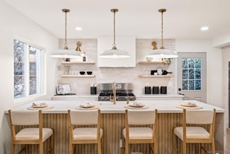 6737 Lipmann St, San Diego, CA 92122