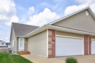 2014 Vista View Dr, Granger, IA 50109
