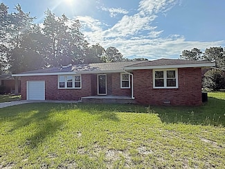 102 South St, Gloverville, SC 29828