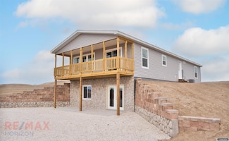 215 N Cassa Rd, Glendo, WY 82213