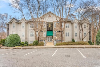 3001 Greystone Point Unit J, Greensboro, NC 27410