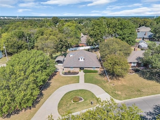 307 Bowling Dr, Pauls Valley, OK 73075