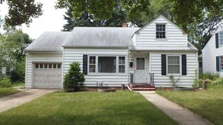 1611 Sexton Dr, Rockford, IL 61108