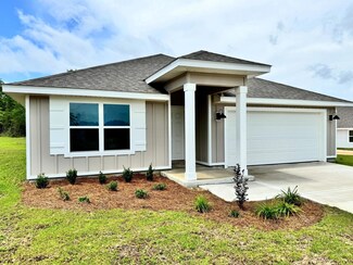 6340 Firefly Dr, Milton, FL 32583