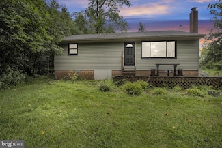 350 Boyds Schoolhouse Rd, Biglerville, PA 17307