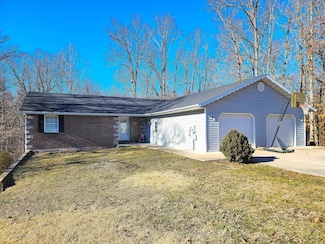 10390 Stoney Creek Ct, New Bloomfield, MO 65063