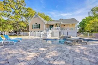 437 N Boyle Dr, Pawleys Island, SC 29585