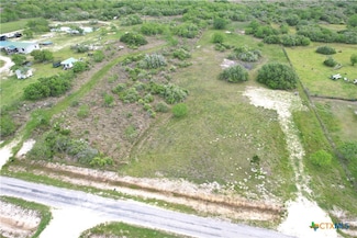 1656 N Quail Meadow Rd, Seadrift, TX 77983