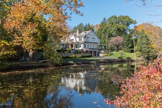 510 Valley Rd, Cos Cob, CT 06807