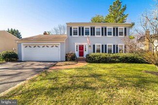 3102 Dower House Dr, Herndon, VA 20171