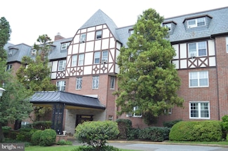 310 Ridgemede Rd Unit 203, Baltimore, MD 21210