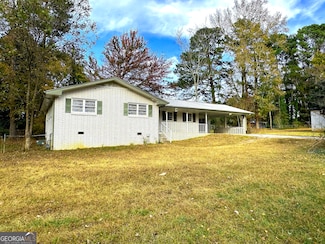 423 Center Cir SW, Conyers, GA 30094