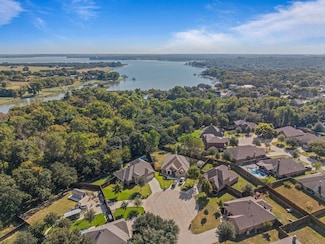 108 Bosque Ct, Azle, TX 76020