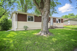455 Sylvan St, Owatonna, MN 55060