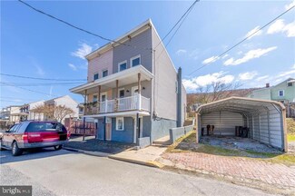 210 E Bacon St, Pottsville, PA 17901