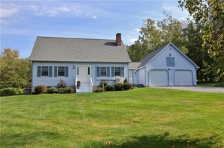 366 Copeland Hill Rd, Holden, ME 04429