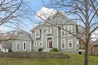 11445 S Northwood Cir, Olathe, KS 66061