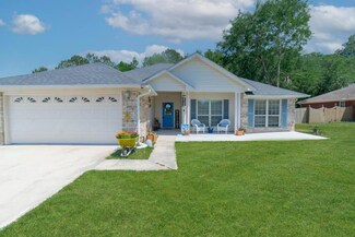 173 Arlen Dr, Midway, GA 31320