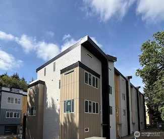 12835 NE Bel Red Rd Unit 205, Bellevue, WA 98005