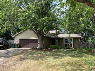 13688 Xavis St NW, Andover, MN 55304