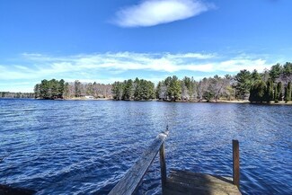 99 Lakeshore Dr, Spencer, MA 01562