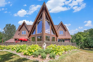 4667 52nd St, Holland, MI 49423