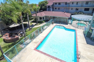 14405 Cerise Ave Unit 35, Hawthorne, CA 90250