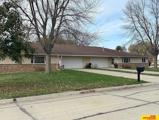 300 S 7th St, Tekamah, NE 68061