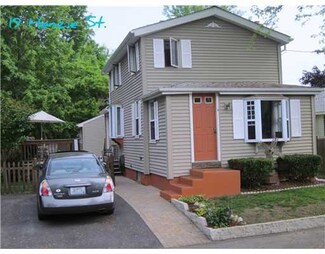 19 Henzie St, Warwick, RI 02889