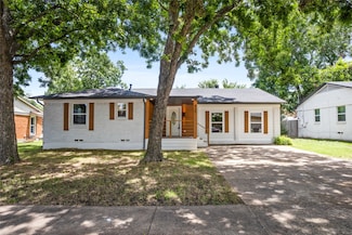 822 Alamo Ln, Garland, TX 75040