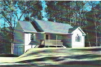 55 Lakeview Ave, West Brookfield, MA 01585