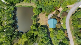 347 Willow Pond Rd, Franklin, NC 28734