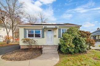 73 Carol Dr, Bristol, CT 06010