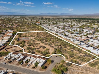 505 W Belltower Dr, Green Valley, AZ 85614