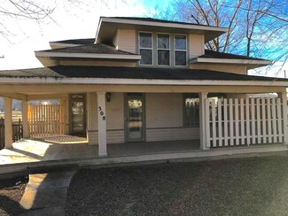 308 Locust St, Doniphan, MO 63935