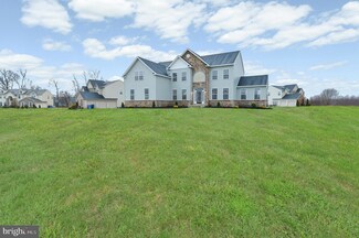 2 Cobalt Ct, Swedesboro, NJ 08085