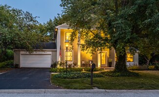 521 West Ln, Geneva, IL 60134