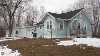 407 N Williams St, Rose City, MI 48654