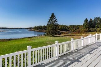 21 State Beach Rd, Vinalhaven, ME 04863