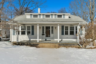 22 Hope Ave, Milton, MA 02186