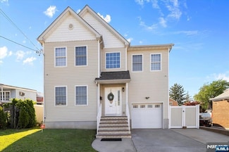 861 Birch St, Perth Amboy, NJ 08861