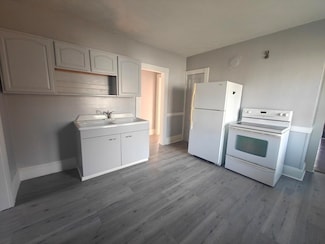 57-59 Lester St Unit 2, Springfield, MA 01108