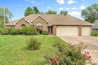 4081 E Kingsbury St, Springfield, MO 65809