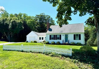 24 Monument Rd, Orleans, MA 02653
