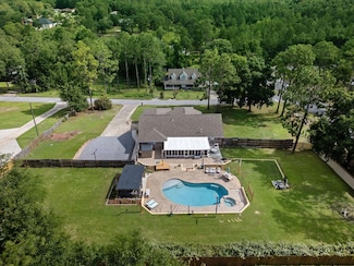131 Wedgewood Ln, Crestview, FL 32536