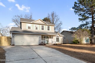 121 S Forest Dr, Havelock, NC 28532